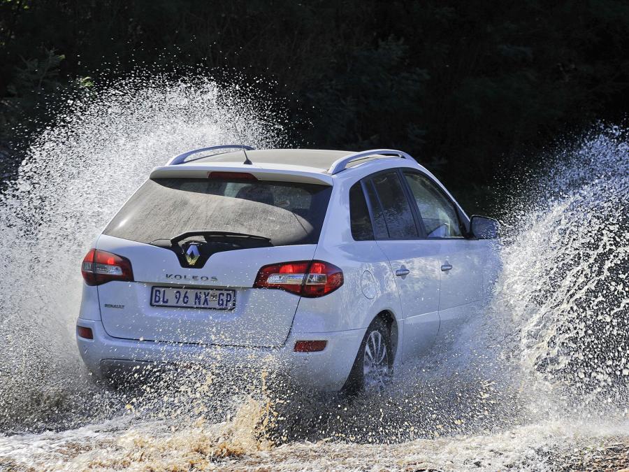  Renault Koleos 2012 года  (ZA) (фото 16 из 19)
